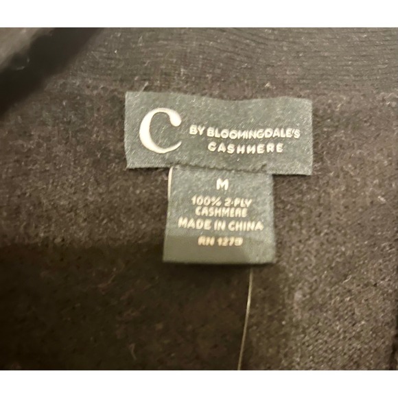 Bloomingdale's NWT Cashmere Black V-Neck Cardigan Sweater M - Picture 8 of 10